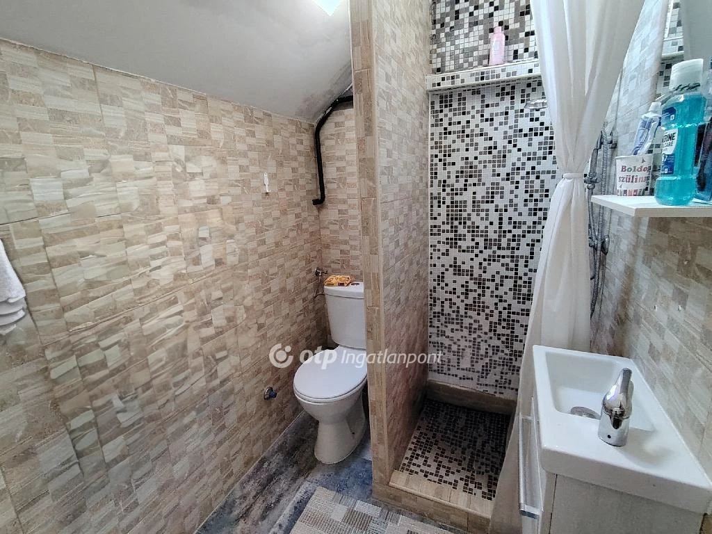 Eladó Ház, Vecsés