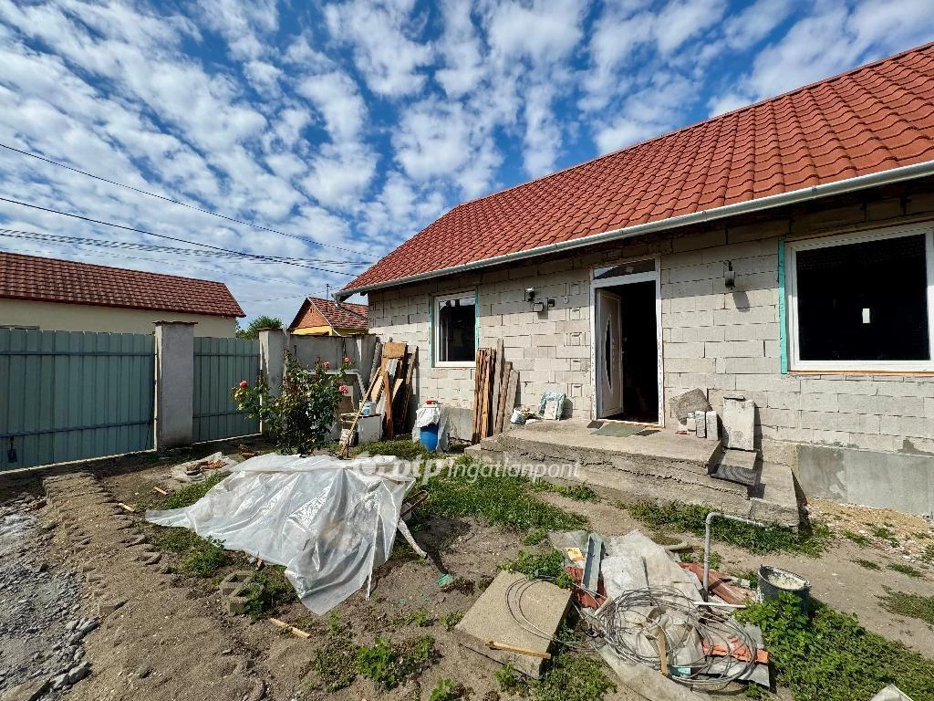 Eladó Ház, Sándorfalva