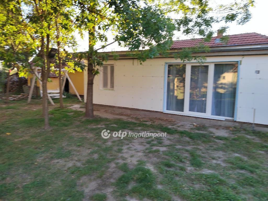 Eladó Ház, Tömörkény