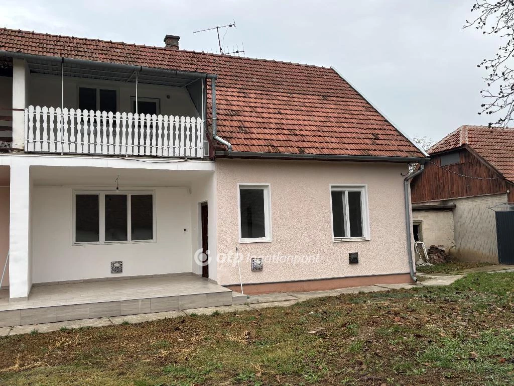 Eladó Lakás, Békéscsaba