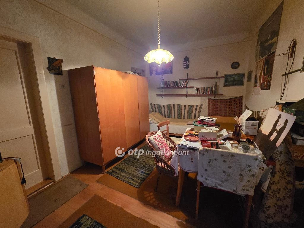 For sale brick flat, Mezőhegyes