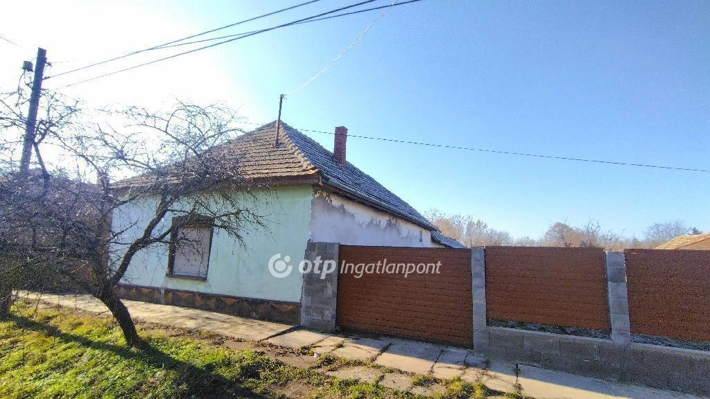 Eladó Ház, Mesterszállás