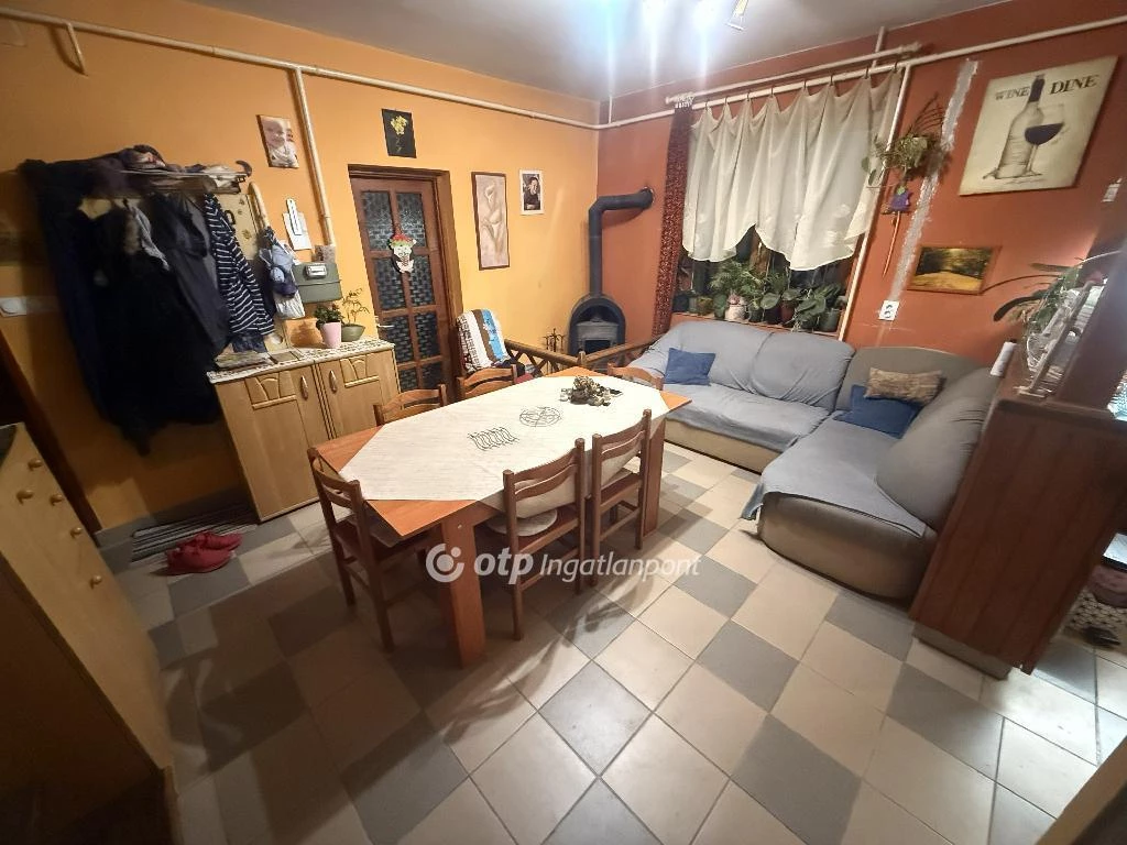 Eladó Ház, Tiszakécske