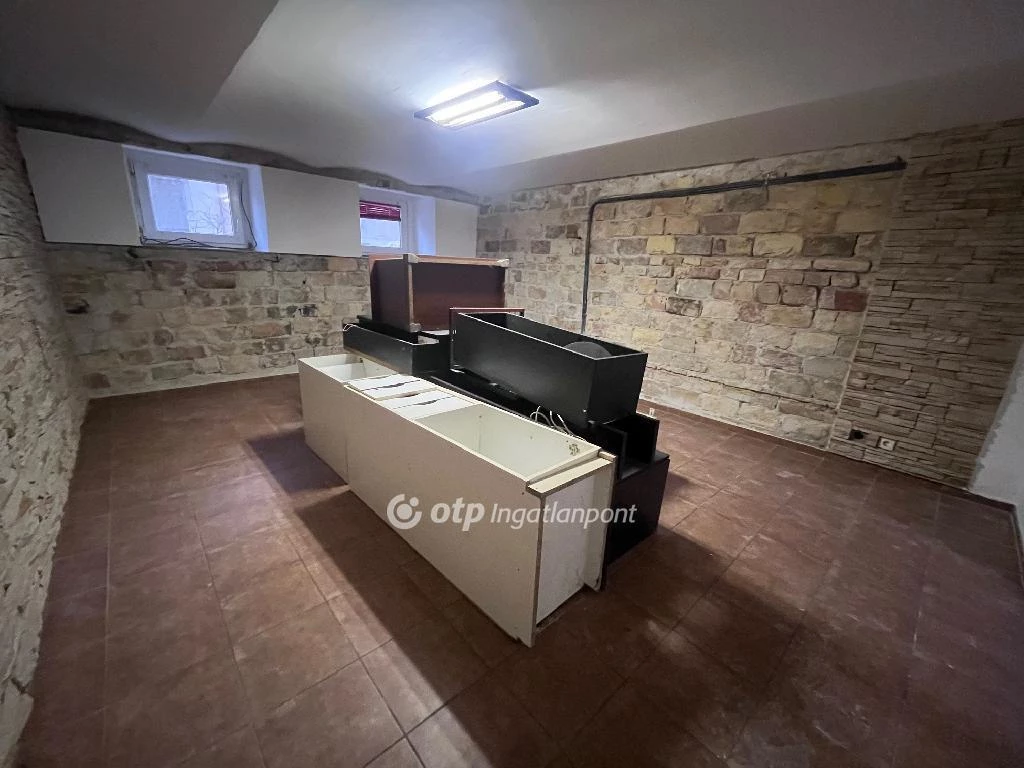 c3-1-name c2-19-name, Szeged