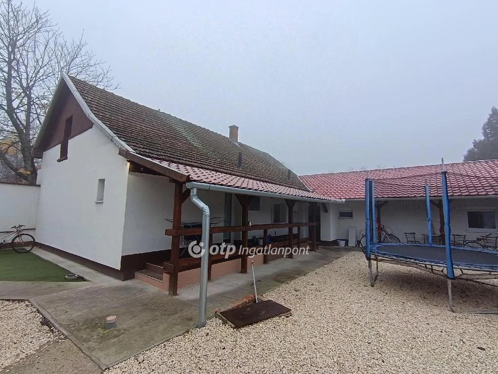 Eladó Ház, Csongrád
