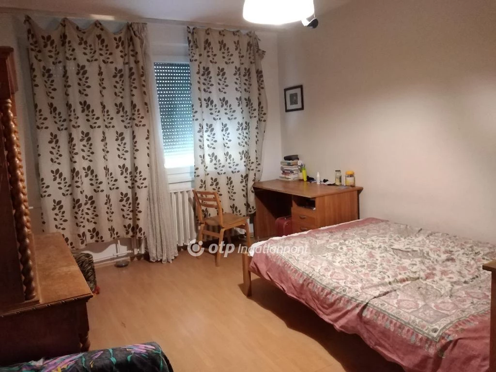 For sale panel flat, Szeged