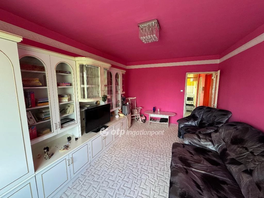 For sale panel flat, Szeged