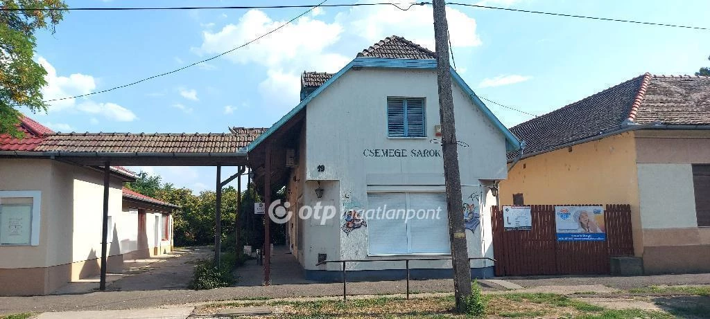 Eladó Lakás, Kunszentmárton