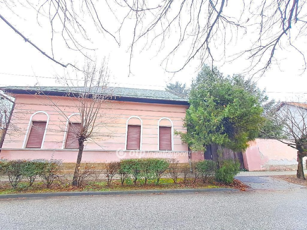 Eladó Ház, Kiskunfélegyháza