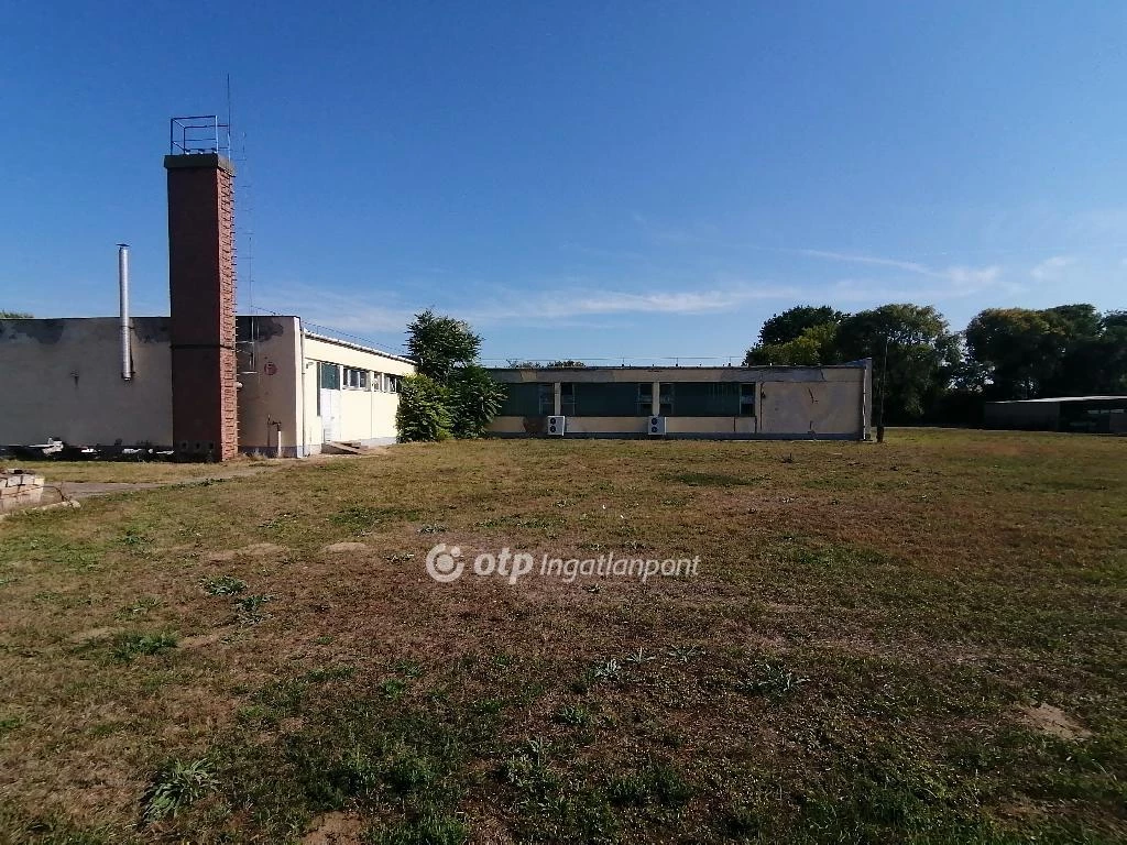 For sale factory building, Csengőd