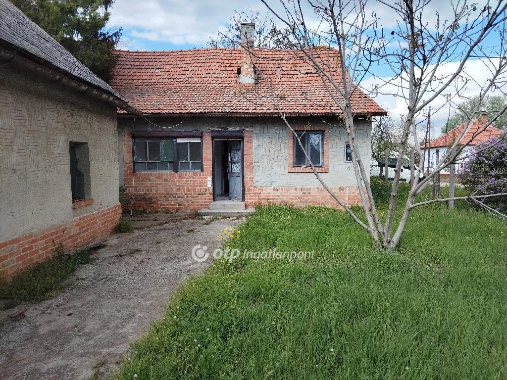 For sale house, Baks