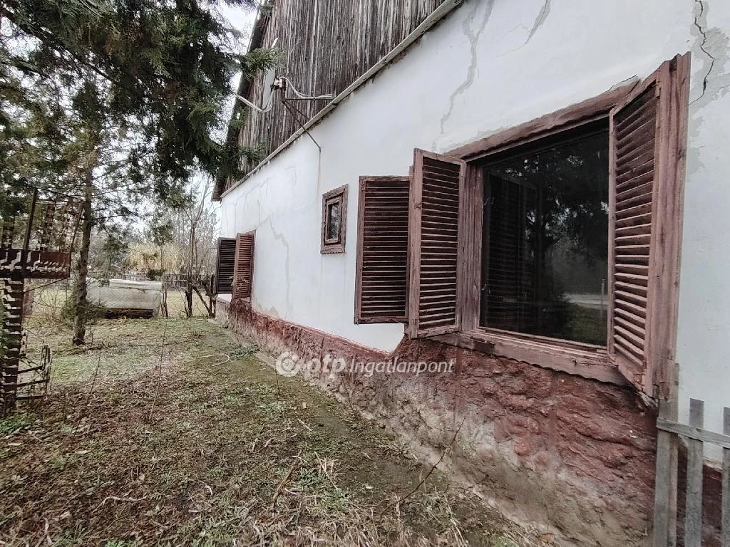 For sale grange, Derekegyház