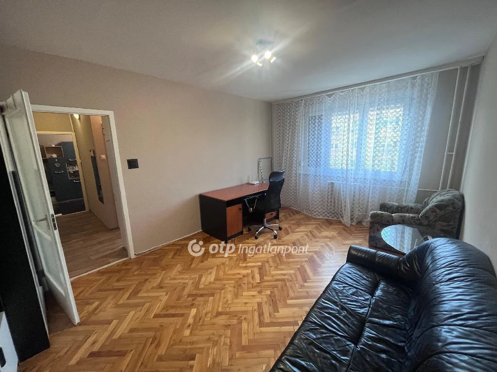 c3-1-name c2-20-name, Szeged