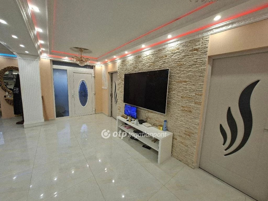 For sale house, Baks