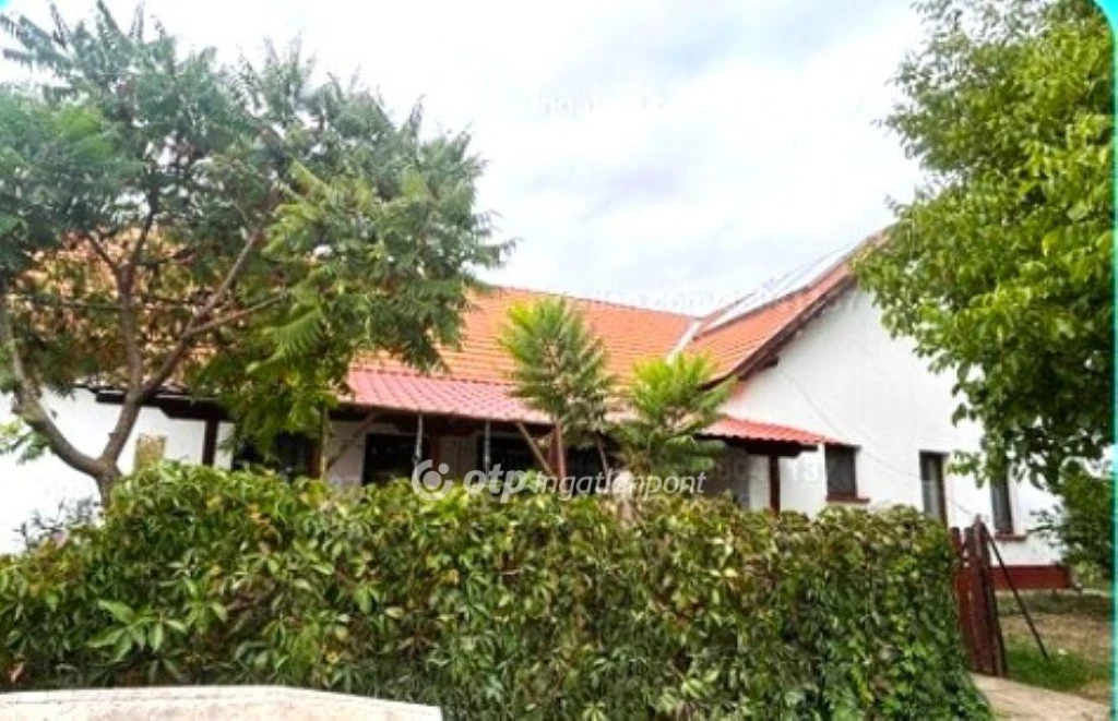 Eladó Ház, Cserkeszőlő