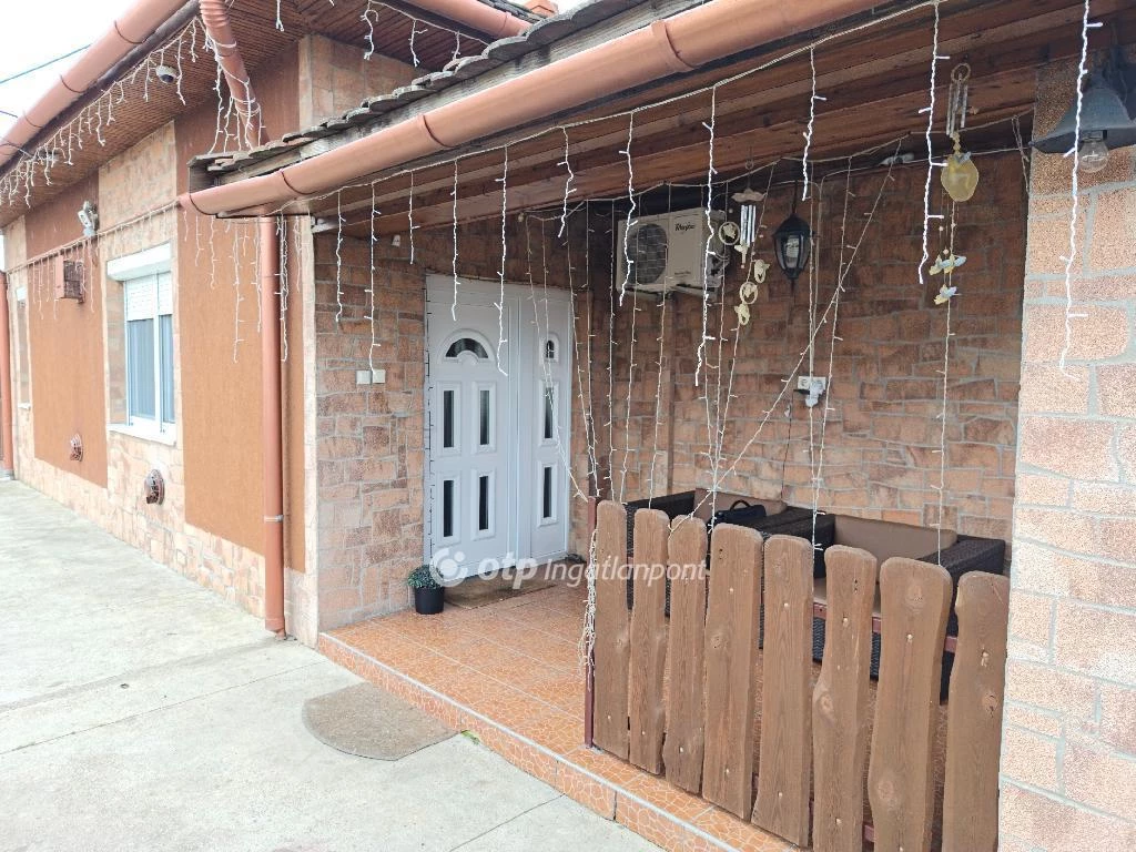 Eladó Ház, Kunhegyes