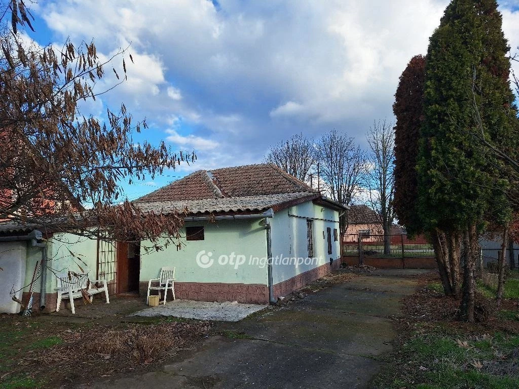 Eladó Ház, Mezőkovácsháza