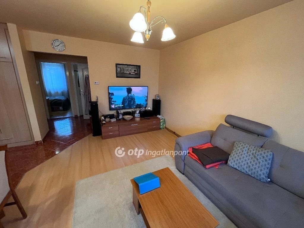 For sale brick flat, Szeged