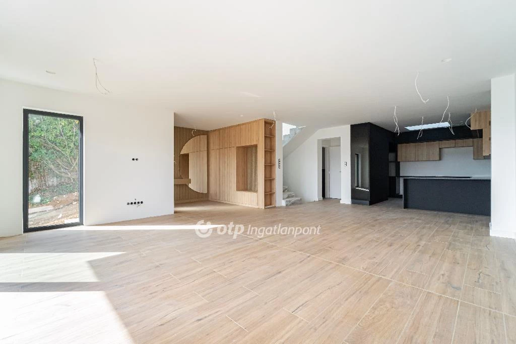 For sale semi-detached house, Budapest II. kerület, Máriaremete