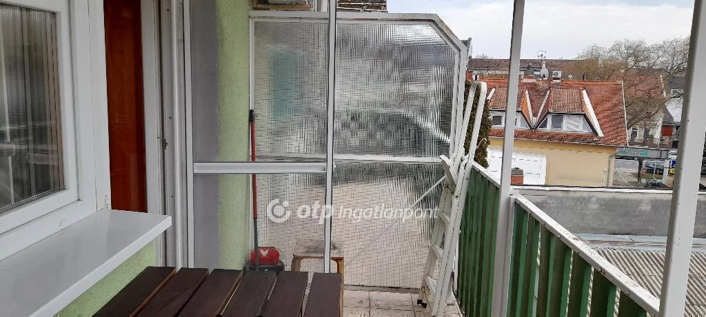 Eladó Lakás, Szeged