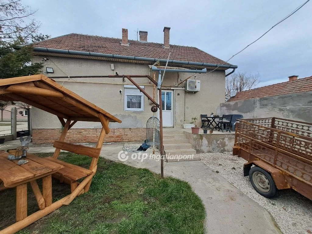 For sale house, Makó