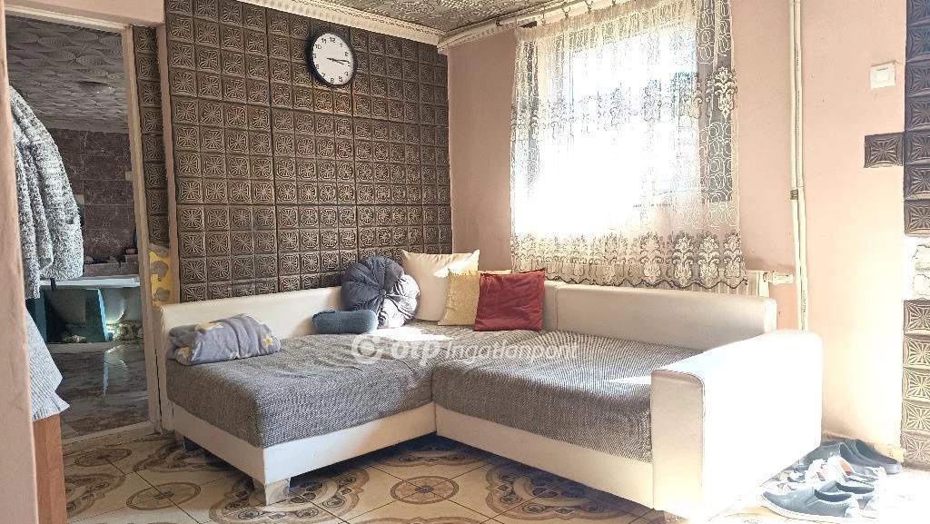 For sale house, Baks