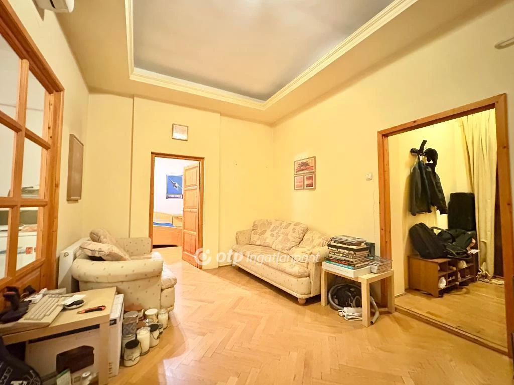 For sale brick flat, Budapest XI. kerület