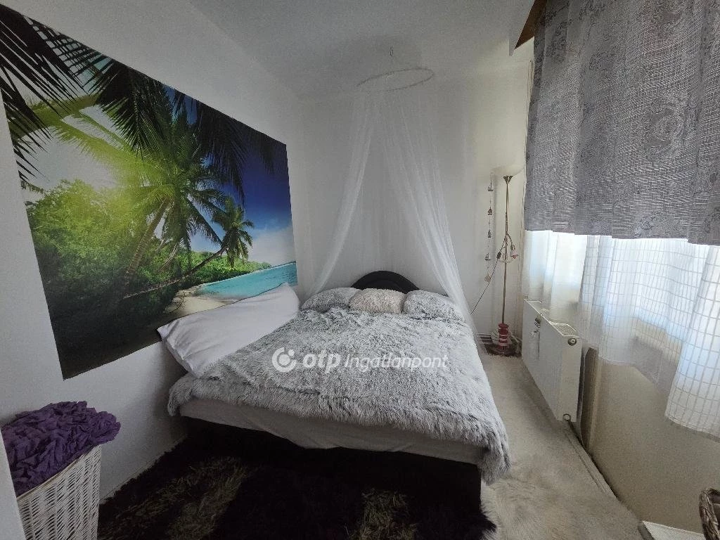 For sale brick flat, Mezőhegyes