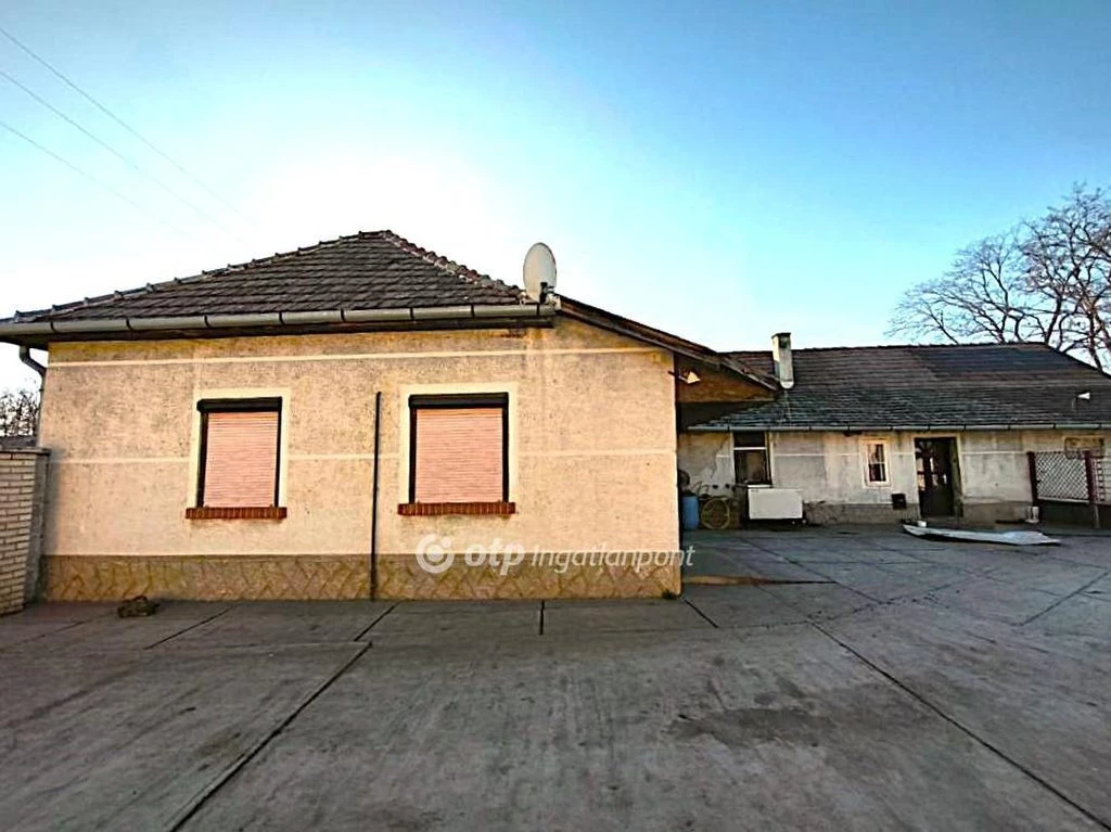 For sale house, Gádoros