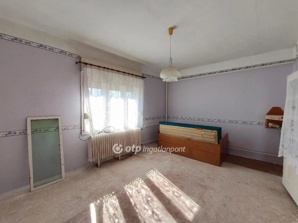 c3-1-name c2-1-name, Gádoros