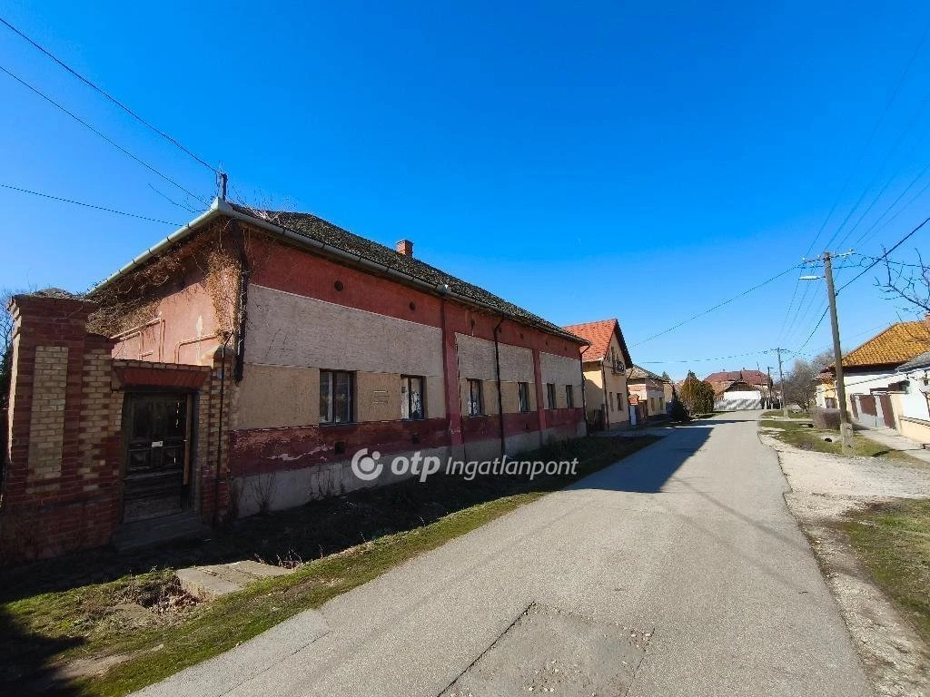 Eladó Lakás, Kunszentmárton