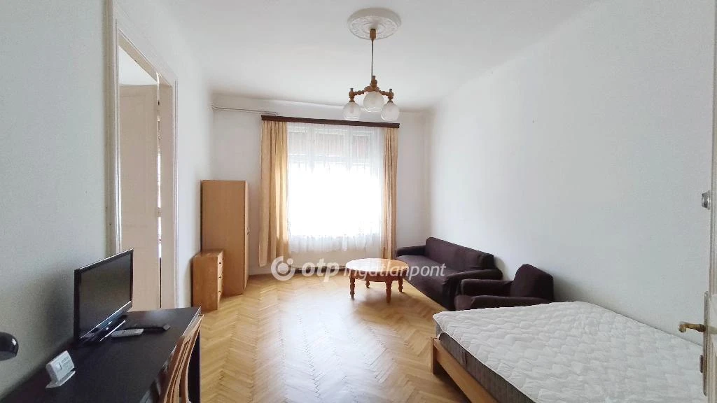 Eladó Lakás, Budapest 8. ker.