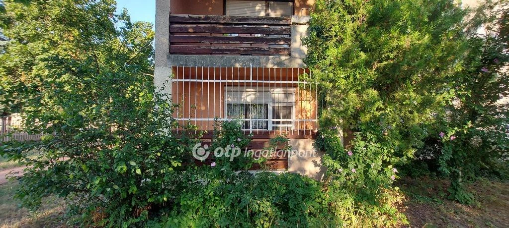 Eladó Lakás, Kunszentmárton