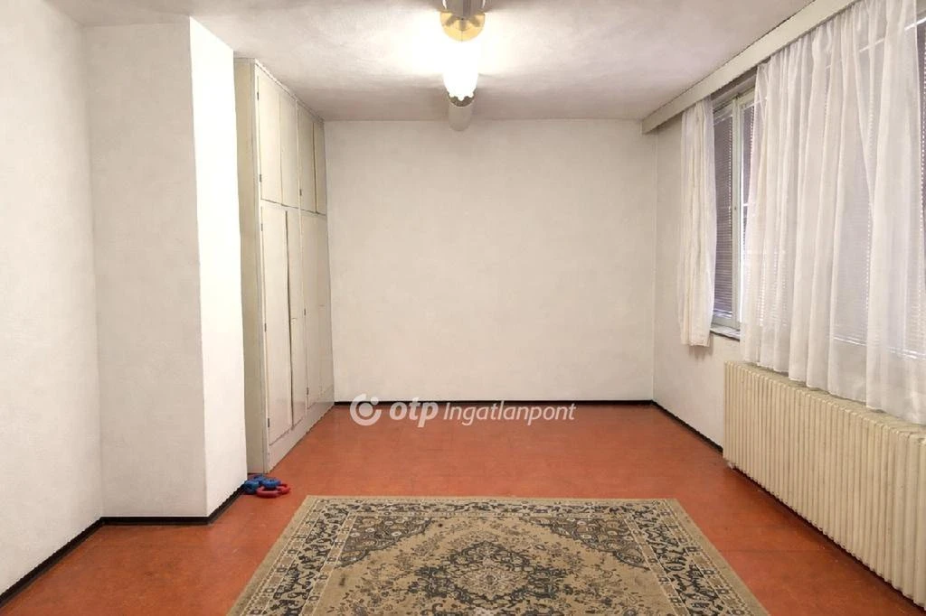 Eladó Lakás, Szeged