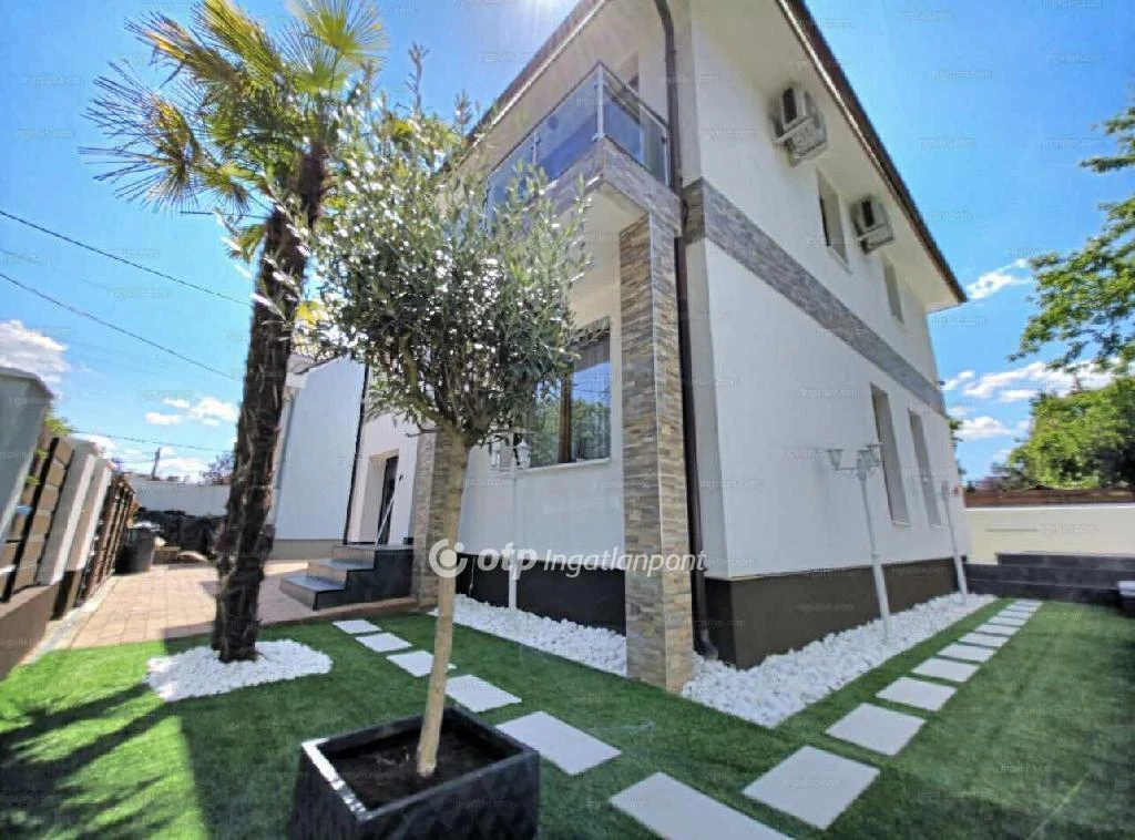 c3-1-name c2-82-name, Budapest XVIII. kerület