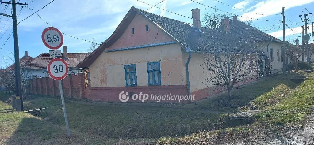 c3-1-name c2-1-name, Kunszentmárton