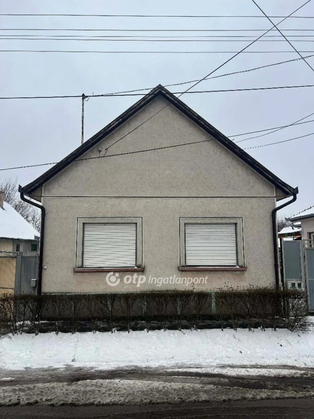 Eladó Ház, Cegléd