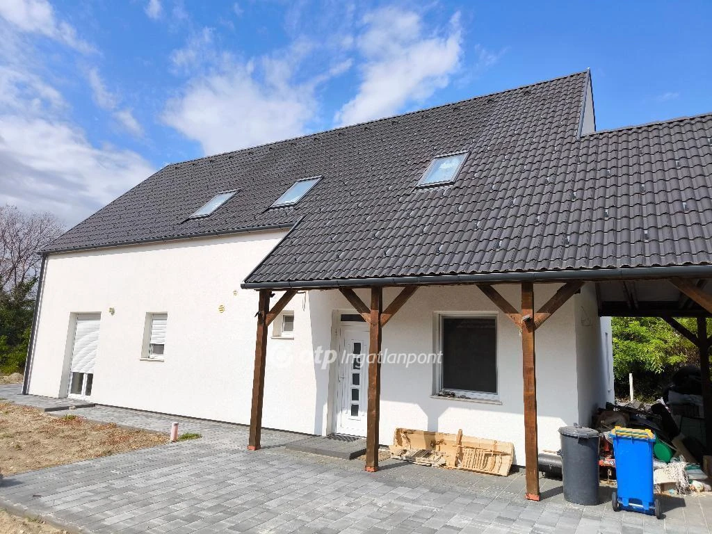 Eladó Ház, Ceglédbercel