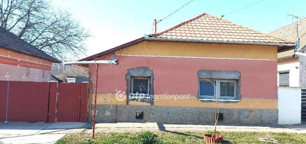 c3-1-name c2-1-name, Kunszentmárton