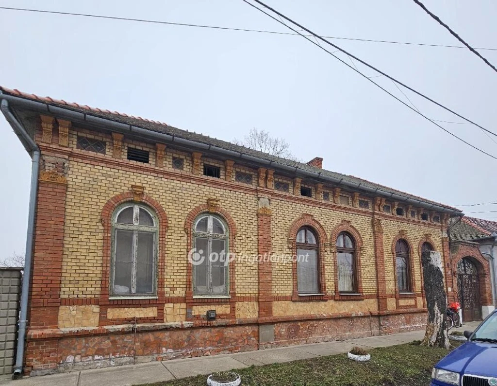 Eladó Lakás, Kunszentmárton