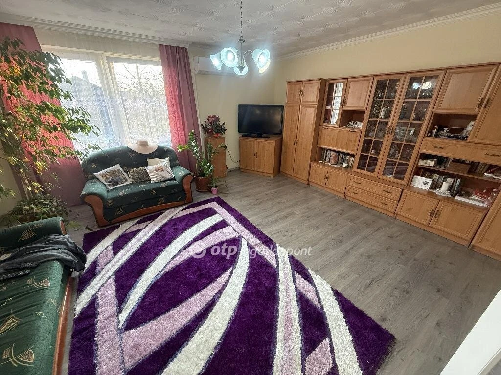 Eladó Ház, Tiszakécske