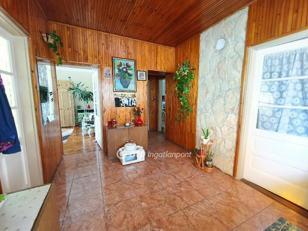 Eladó Ház, Kiszombor