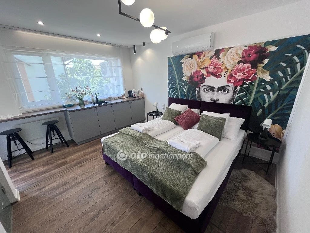 Eladó Lakás, Szeged