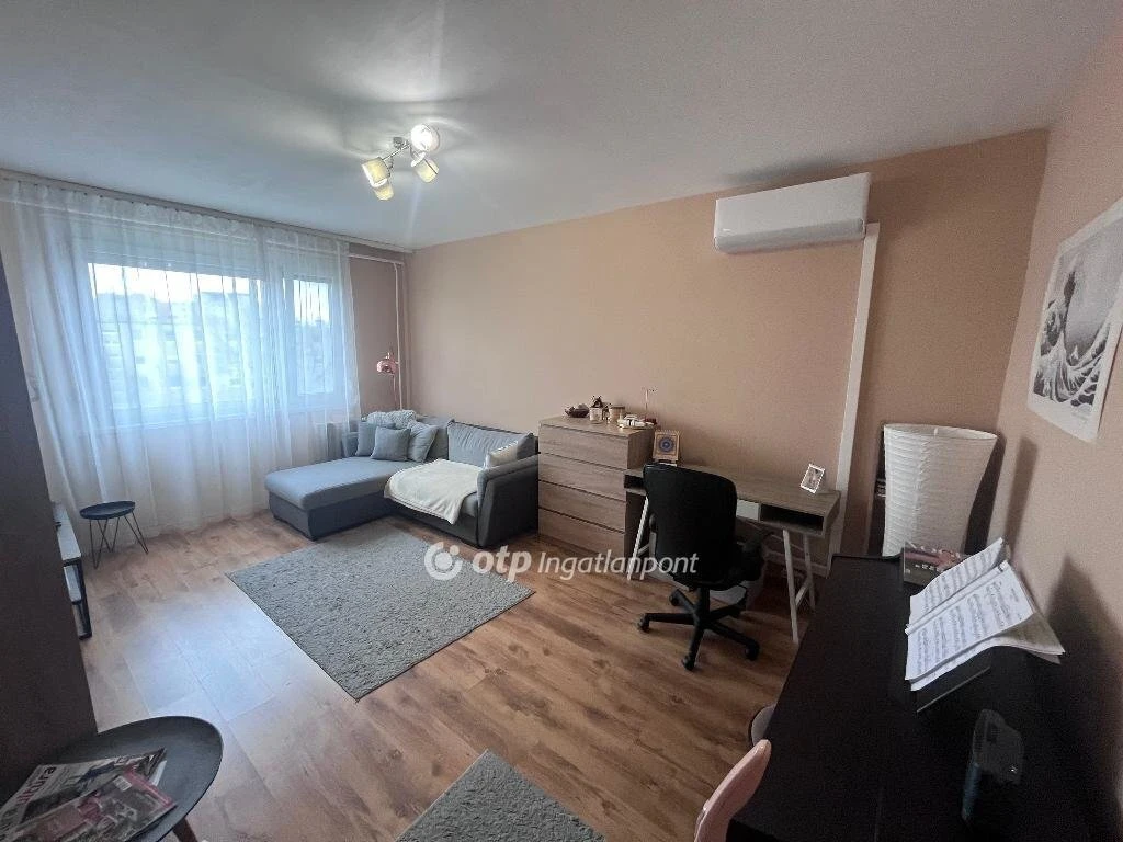 Eladó Lakás, Szeged