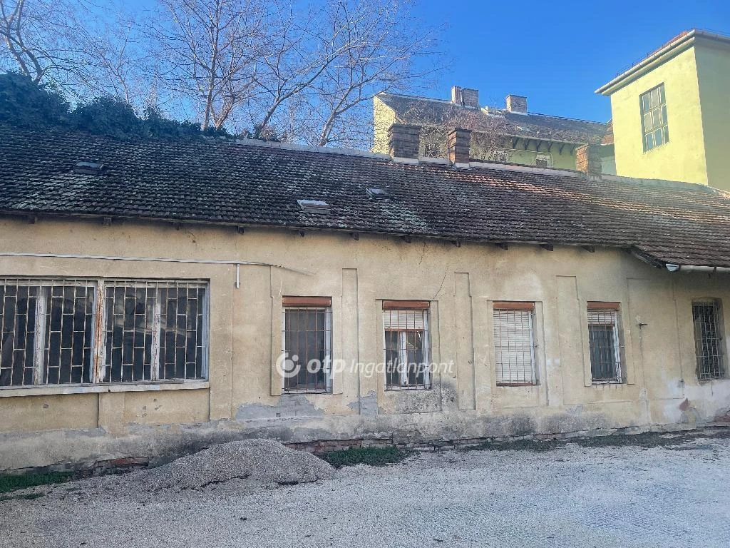 Eladó Lakás, Szeged