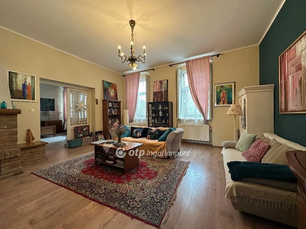 Eladó Lakás, Szentes