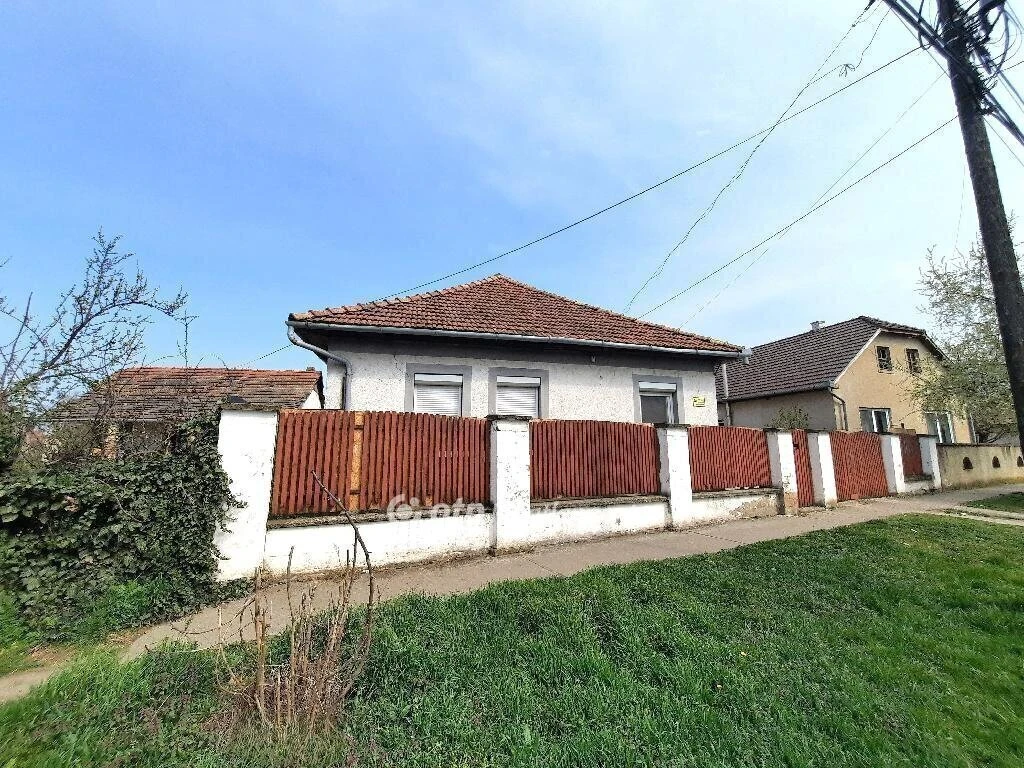 c3-1-name c2-1-name, Abony