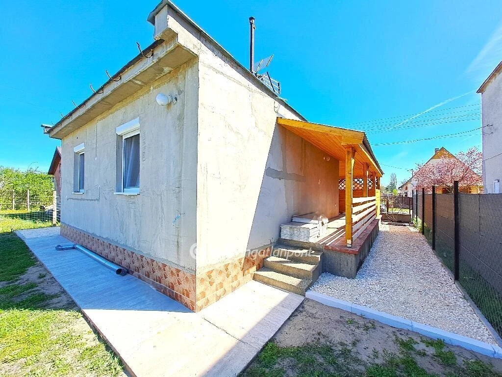 Eladó Ház, Tiszakécske