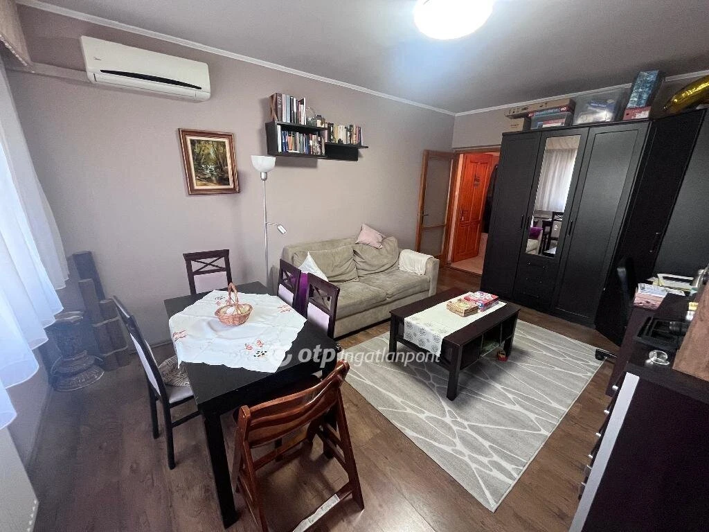 Eladó Lakás, Szeged