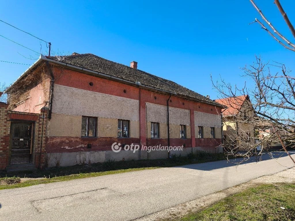 Eladó Lakás, Kunszentmárton